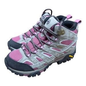 Merrell Women’s size 6.5 Hiking Shoes Moab 2 Mid Waterproof Blush Pink Vibram